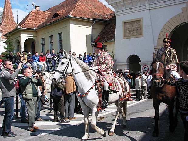 Junii Brasovului 2012